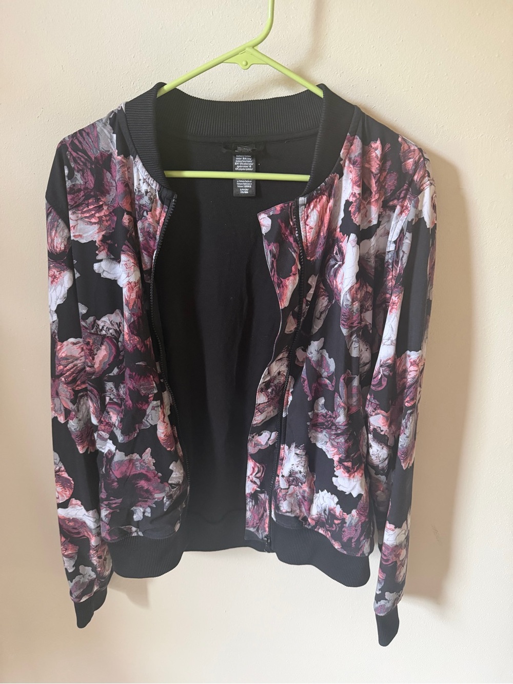 Victoria Sport Floral Bomber Jacket Size Small Like New 🌸✨ - Picture 3 of 6